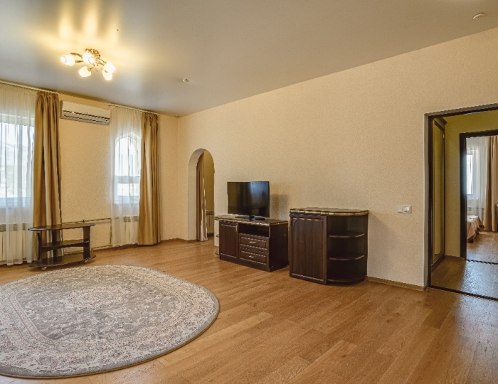 4-мест. 3-комн. люкс, корп. 7 - Санаторий «Узбекистан» Ялта